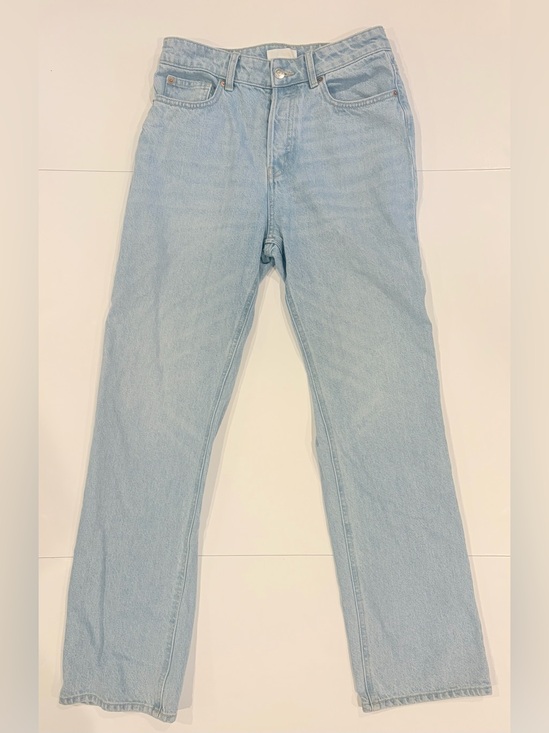 H&M Denim - H&M High Waisted Straight Leg Jeans Light Wash Size 6